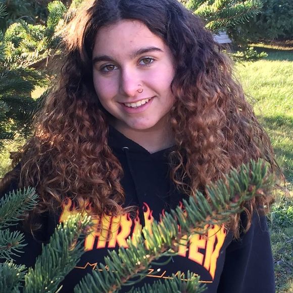 Meet your Posher, Jade - Picture 1 of 1